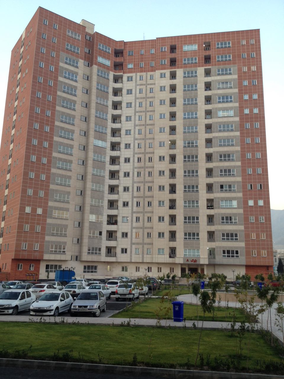 برج سند دار هانا در منطقه 22