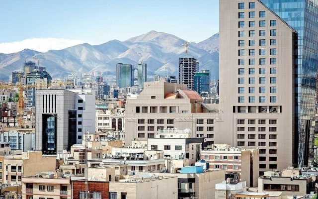 وضعیت بازار مسکن بعد از جنگ ۱۲ روزه/ خروج اتباع در کشور چه تاثیر بر قیمت مسکن دارد؟ | املاک پاستور منطقه ۲۲